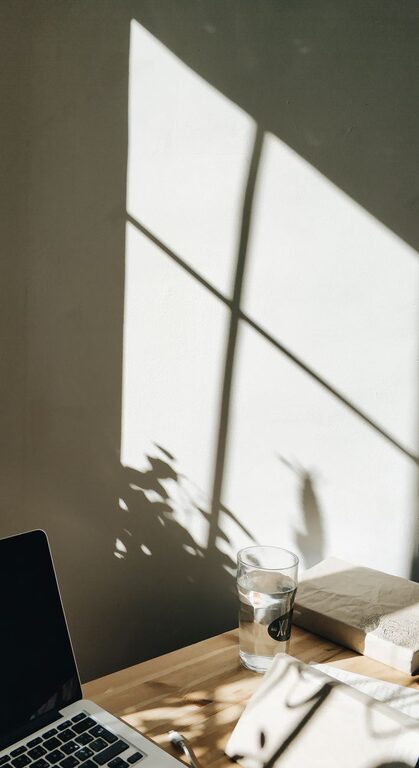 Tips for Creating a Relaxing Home Workspace to Boost Productivity and Comfort